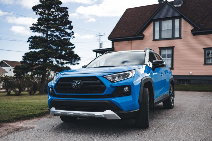 RAV4 чи CR-V: що обрати на вторинному ринку України