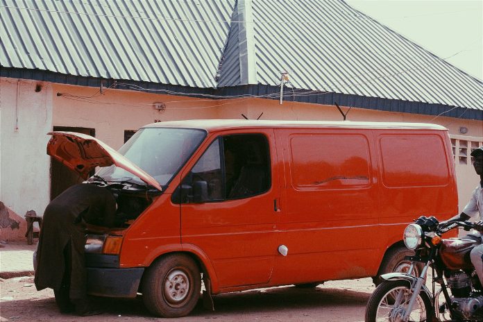 Регламент ТО Ford Transit (2014-2024): таблиця по пробігу, рідини, ціни 2026