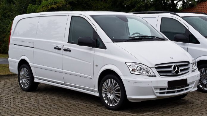 Чи варто брати Mercedes Vito б/у: чесний вердикт, двигуни, ціни, слабкі місця Mercedes Vito W639 білий фургон