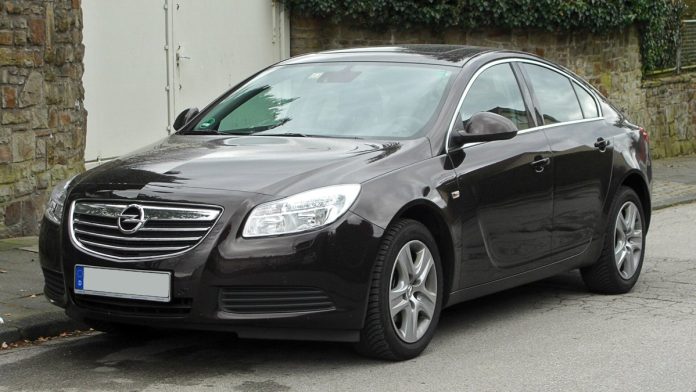 Чи варто брати Opel Insignia б/у: чесний вердикт, двигуни, ціни, слабкі місця Opel Insignia A коричневий ліфтбек