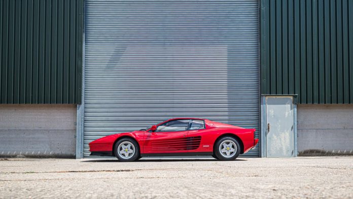 Ferrari Testarossa: ікона 80-х з Miami Vice і ціна сьогодні