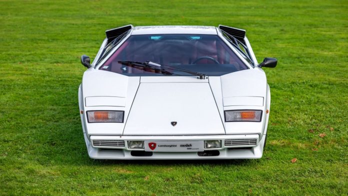Lamborghini Countach: постер покоління і ціна сьогодні