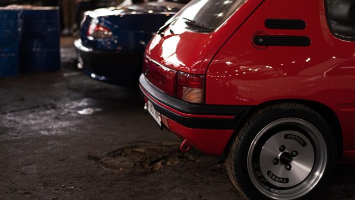 Peugeot 205 GTI: найкращий hot hatch 80-х і ціна сьогодні