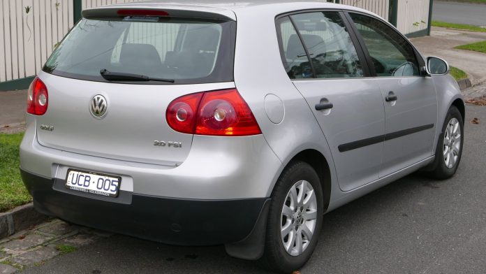 Двигун 2.0 FSI (AXW, BLR, BLX, BLY, BVY, BVZ): проблеми, який бензин, ГРМ VW Golf 5 з двигуном 2.0 FSI