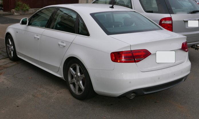 Двигун Audi 2.7 TDI V6 (A6 C6, A4 B7, A4 B8, A5): коди, ланцюги ГРМ, олива, натягувач Audi A4 B8 2.7 TDI S line з двигуном V6 TDI