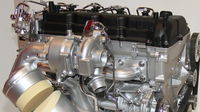Двигун Mitsubishi 4N14 2.2 DI-D (Outlander, ASX, L200): версії, ланцюг ГРМ, олива, проблеми Двигун Mitsubishi 4N14 2.2 DI-D на виставковому стенді