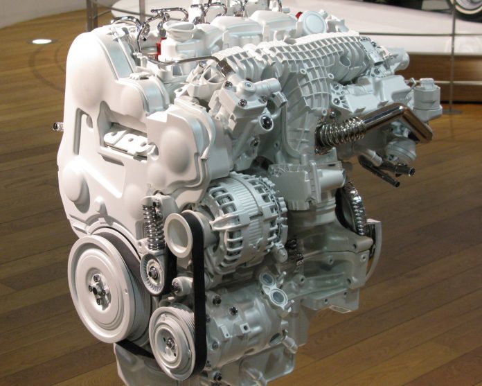 Двигун Volvo Drive-E на виставковому стенді